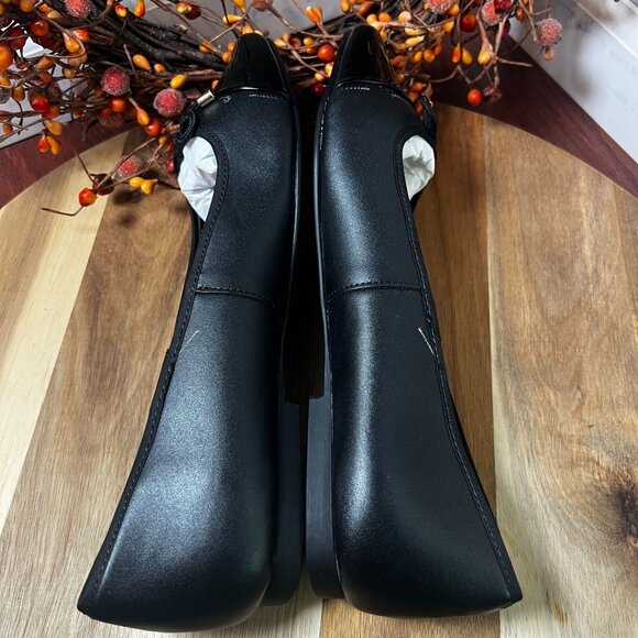 Steve Madden Celsius Solid Flat Women's 10 Black Slip On Closure Bow Detail - Picture 8 of 11